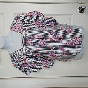 Time and Tru, floral, 100% cotton, lightweight, peasant top. Size L (12-14)